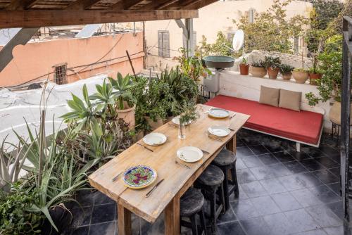 Old Jaffa Artistic Retreat by Sea N' Rent