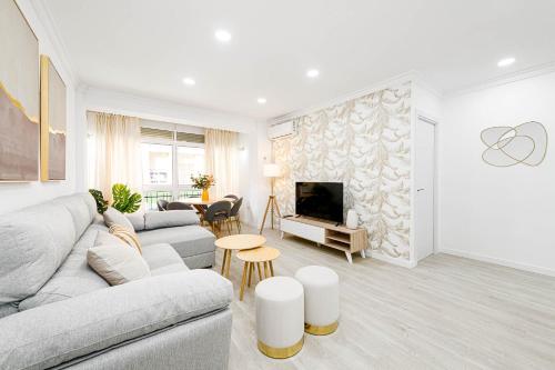 Lovely Diego Vergara City Center