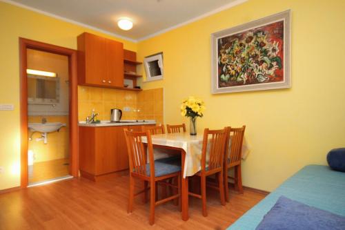 Apartments with a parking space Mlini, Dubrovnik - 8569