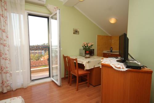 Apartments with a parking space Mlini, Dubrovnik - 8569