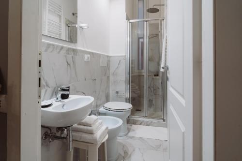Koupelna v ubytování Rooms Genova dei Rolli