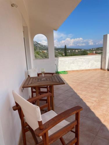 Μπαλκόνι ή βεράντα στο Villa Vlamari