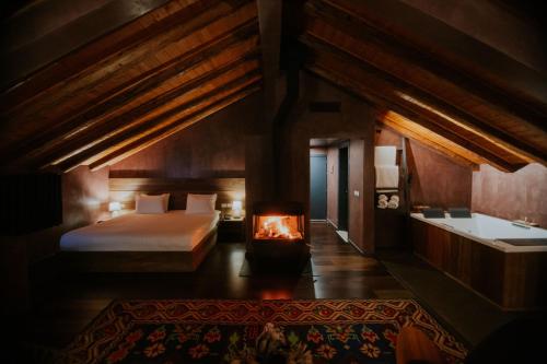 Postel nebo postele na pokoji v ubytování Dim's Hotel & Restaurant
