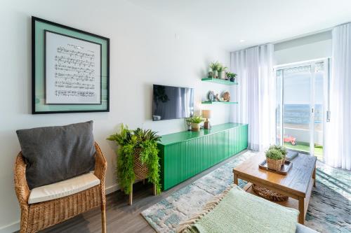 T2 Dina's Place
