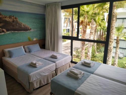 Alannia Salou – Photos 2