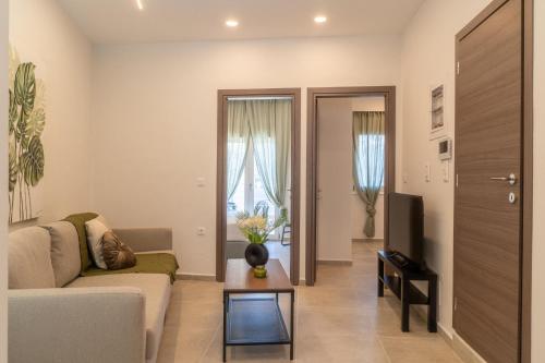 Pananos Sq. House II