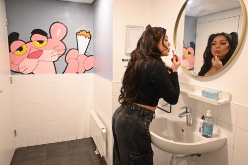 Tetamu yang menginap di Dutchies Hostel