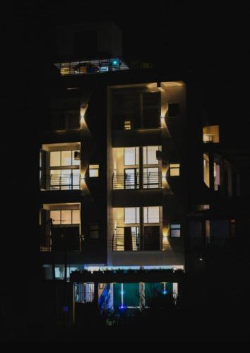 El edificio en el que está el hotel