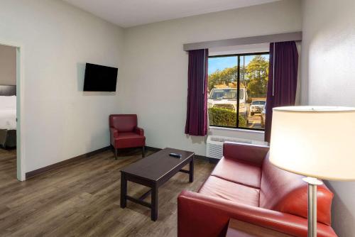 Gallery image of Rodeway Inn in Brandon