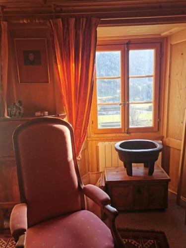 Posezení v ubytování Nouveau à Rougemont - Gstaad Appartement dans Chalet 1830