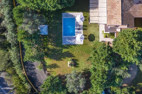 Bazén v ubytování Eleonas Luxury Homes nebo v jeho okolí