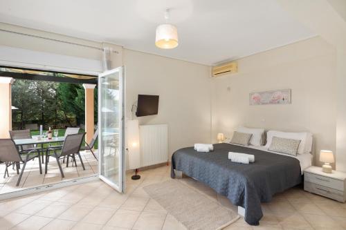 Ruang duduk di Eleonas Luxury Homes