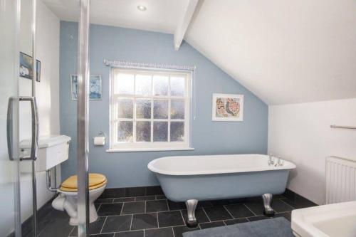 Vonios kambarys apgyvendinimo įstaigoje Minster House - Group Hot Tub