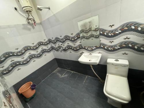 ห้องน้ำของ Hotel Lakhdatar Palace