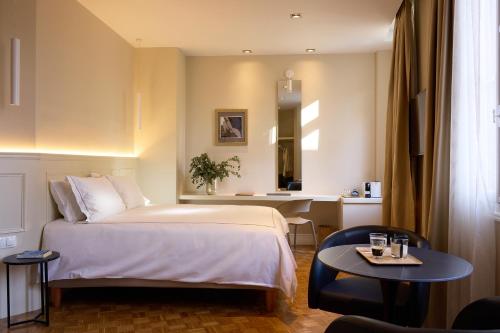Vrachos Athens Suites
