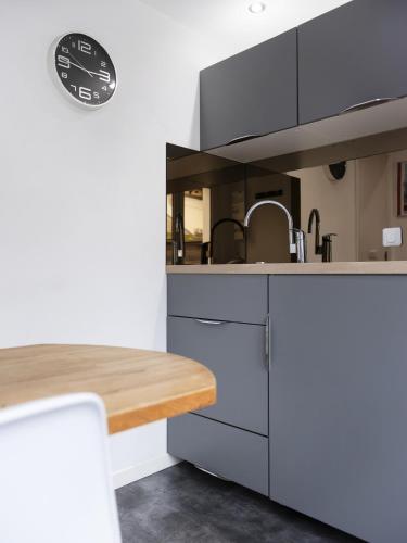 Η κουζίνα ή μικρή κουζίνα στο Residence Louis Quartier Gare