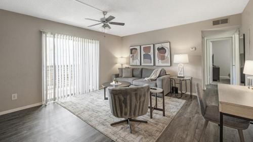 Gallery image of Landing Modern Apartment with Amazing Amenities (ID8638X74) in St Petersburg
