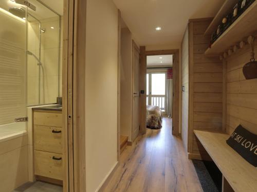 Appartement rénové 5 pièces, 8 pers, proche pistes, Méribel - FR-1-411-703