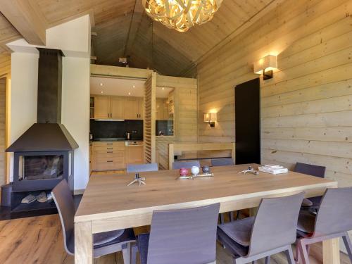 Appartement rénové 5 pièces, 8 pers, proche pistes, Méribel - FR-1-411-703