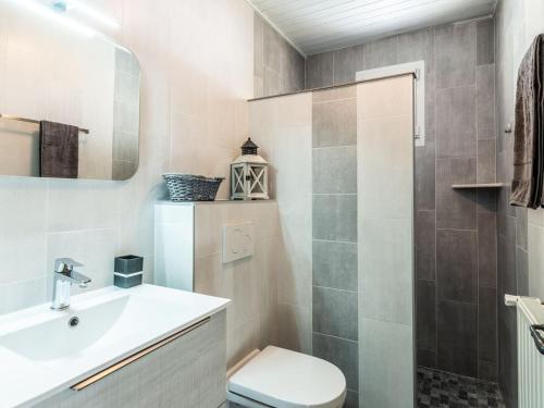 Chalet cosy 2 pièces avec terrasse, 3 pers, parking, WiFi, animaux admis