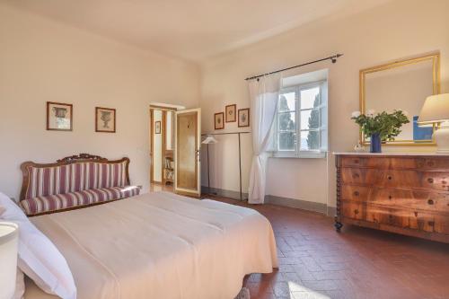Ένα ή περισσότερα κρεβάτια σε δωμάτιο στο Villa Pedone