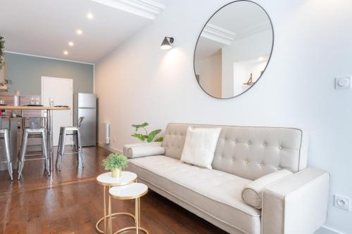 Posedenie v ubytovaní Renovated apartment 3bed 2bath