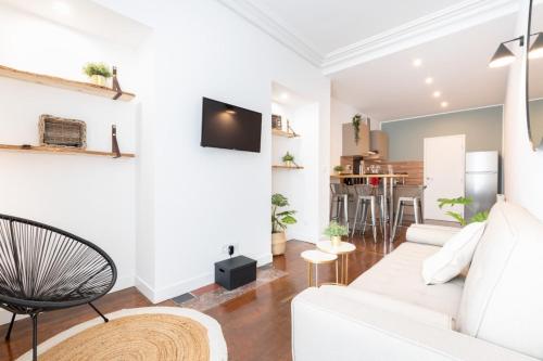 Renovated apartment 3bed 2bath