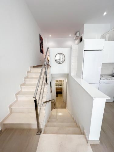 Cozy and Modern Family Flat Carihuela