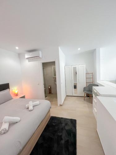 Cozy and Modern Family Flat Carihuela