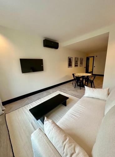 Sunny Apartment 6pax en Plaza del Carmen-Preciados E2