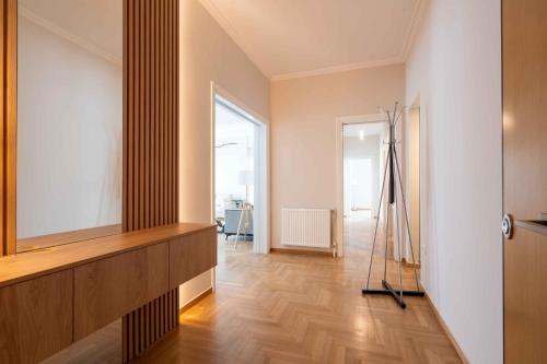 Corner Penthouse in Acropolis