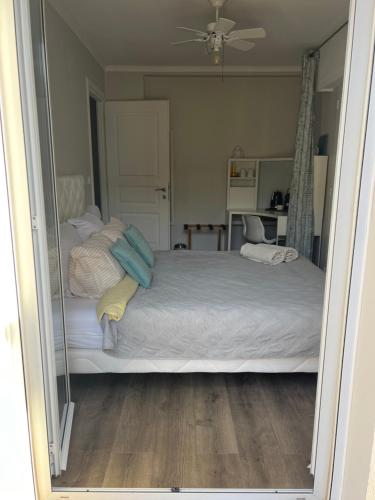 Una cama o camas en una habitación de Chambre d'hôte Fabron