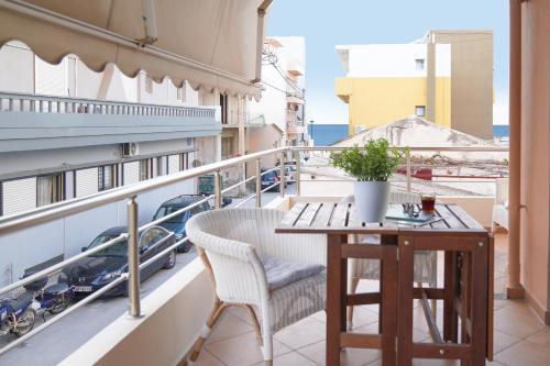Aeri Home - At Nea Chora beach w. Parking included