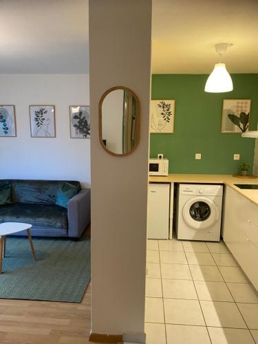 Η κουζίνα ή μικρή κουζίνα στο Appartement Port-En-Bessin Mer Proche