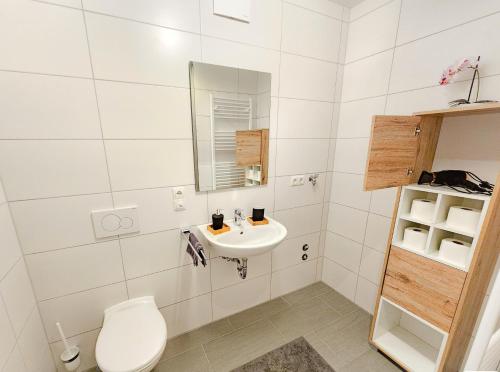 Ένα μπάνιο στο Family Apartment 6 Pers,2SchlafZi, BadZi, Küche