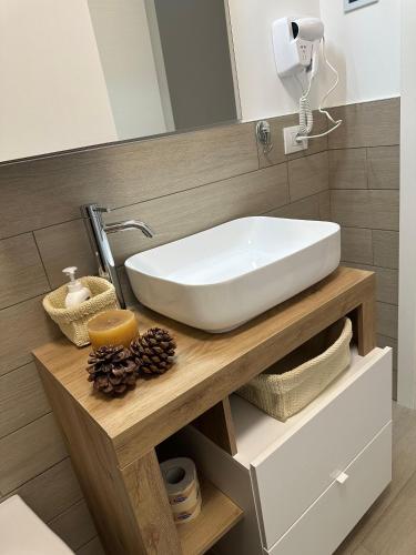 Un baño de CASA IDEALE TIM Appartmanti moderni vicina al centro