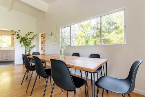 Stunning Hollywood Midcentury Modern-Views-Best Location! photo 24