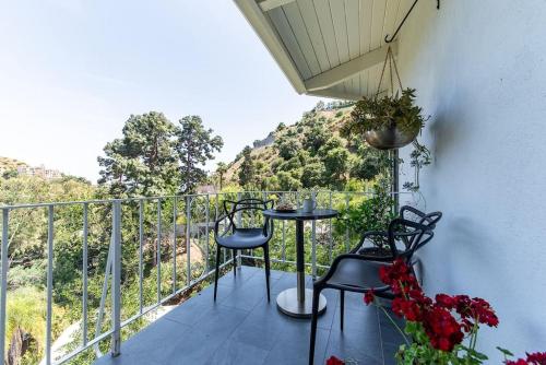 Stunning Hollywood Midcentury Modern-Views-Best Location! photo 22