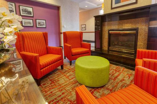 Drury Inn & Suites Indianapolis Northeast Image