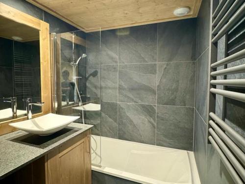 Appartement de Prestige 3 Chambres · Wifi · Ski In/Out · Parking · Neuf