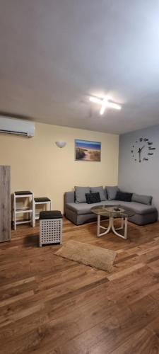 Istumisnurk majutusasutuses Apartmaji Medved, brezplačno parkiranje