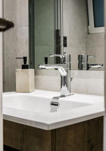 Filigran II-Stylish Apartment with Free Parking