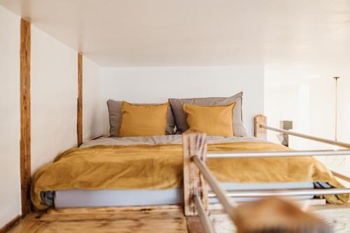 Ένα ή περισσότερα κρεβάτια σε δωμάτιο στο Ferienwohnung Hubertuseck
