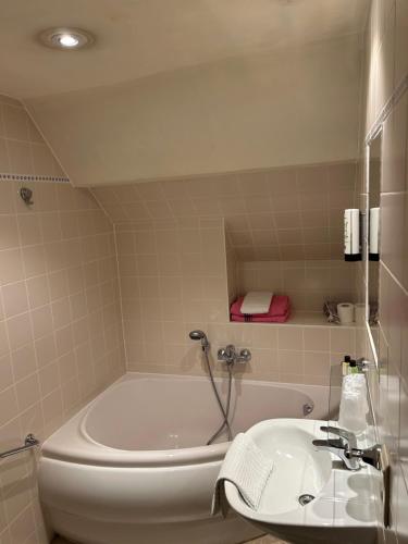 Hotel Vredehofにあるバスルーム