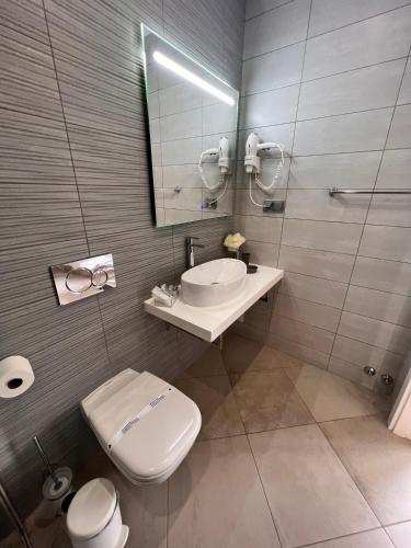 Ένα μπάνιο στο Carvoeiro B&B and SPA