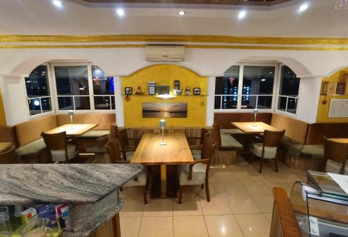 Hotel Kärntnerhof & Suiten 3-Stern Superiorにあるレストランまたは飲食店