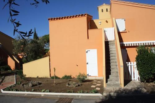 studio climatisé 4 places de 25 m2 avec mezzanine, terrasse