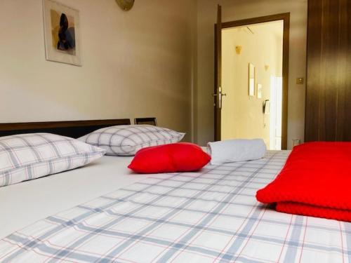 Postel nebo postele na pokoji v ubytování Apartment in Povlja with terrace, air conditioning, WiFi, washing machine 3419-3