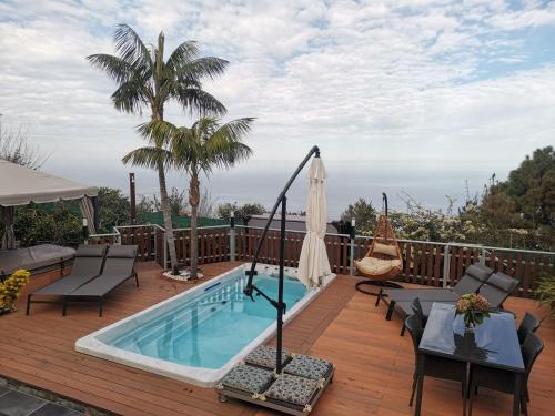Bazén v ubytování Finca Vistas al Teide con jacuzzi, wifi y TV satélite nebo v jeho okolí