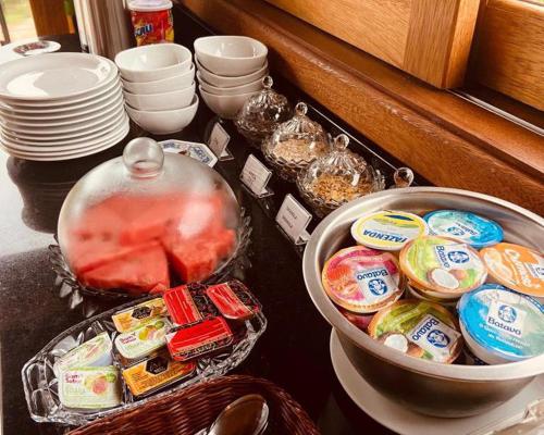 Makanan di atau berdekatan inn ini